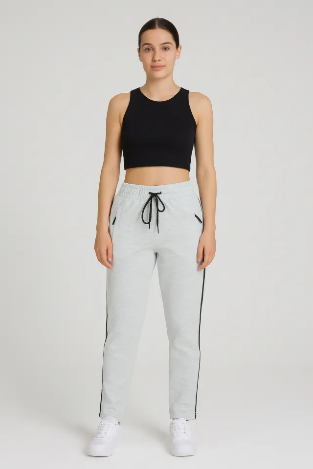 Pantaloni de trening damă gri deschis cu dungi laterale negre