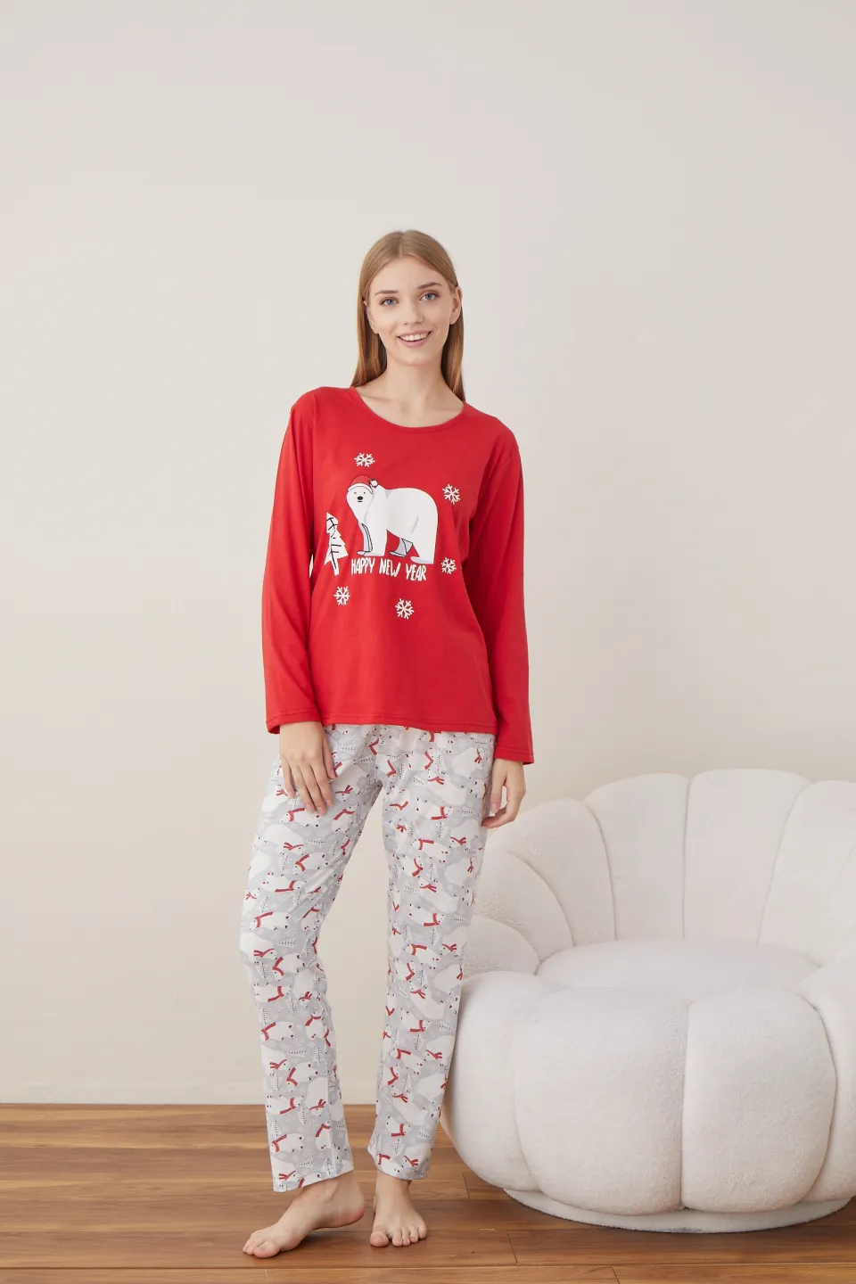 Pijama de Crăciun pentru damă, bluză roșie și pantaloni gri cu ursuleți, imprimeu „Urs Polar” - 1