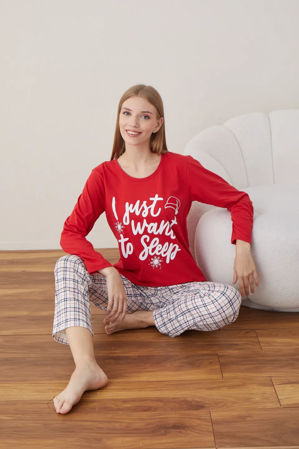 Pijama de Crăciun pentru damă, bluză roșie și pantaloni albi cu carouri, imprimeu „I Just Want Sleep” - 9