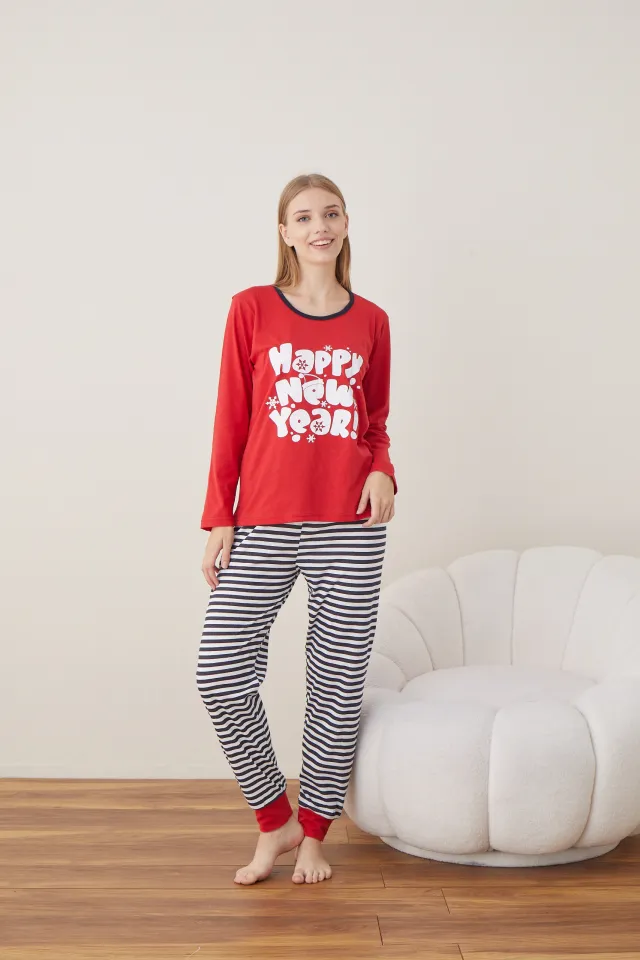 Pijama de Crăciun pentru damă, bluză roșie și pantaloni cu dungi alb-negru, imprimeu „Happy New Year”
