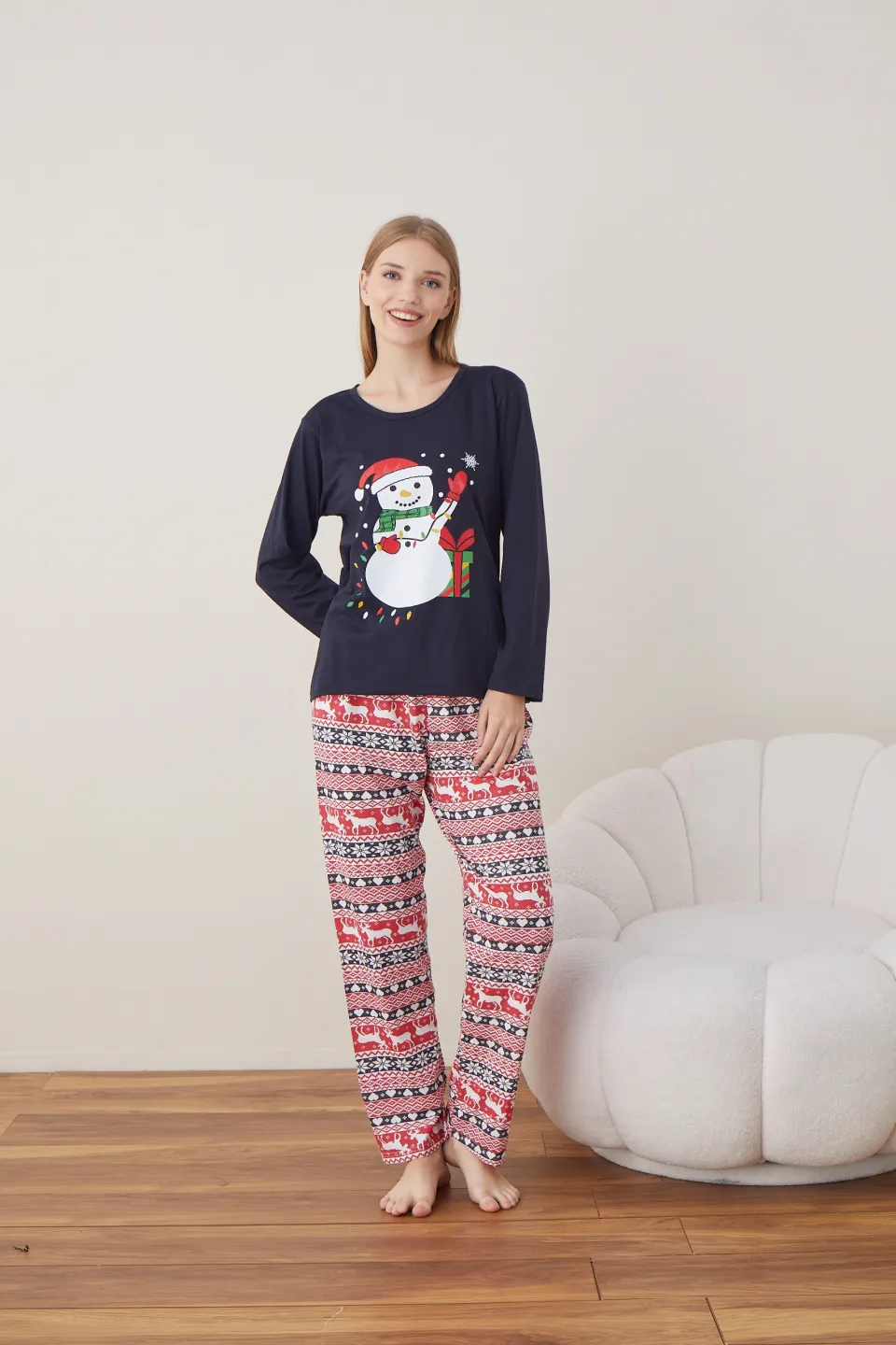 Pijama de Crăciun pentru damă, bluză bleumarin și pantaloni roșii, imprimeu „Om de Zăpadă” - 4