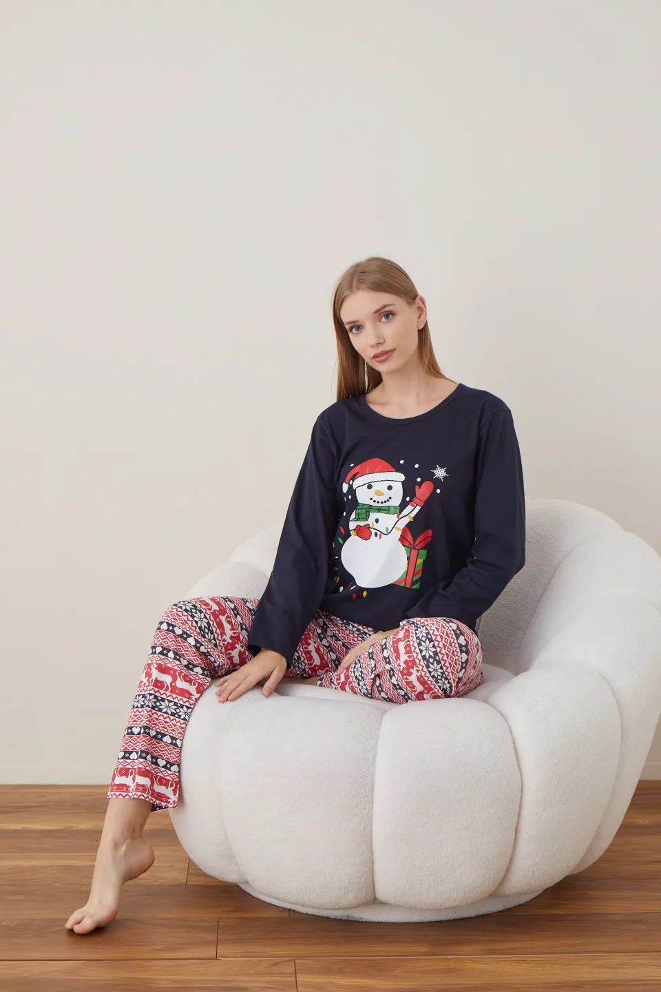 Pijama de Crăciun pentru damă, bluză bleumarin și pantaloni roșii, imprimeu „Om de Zăpadă” - 5