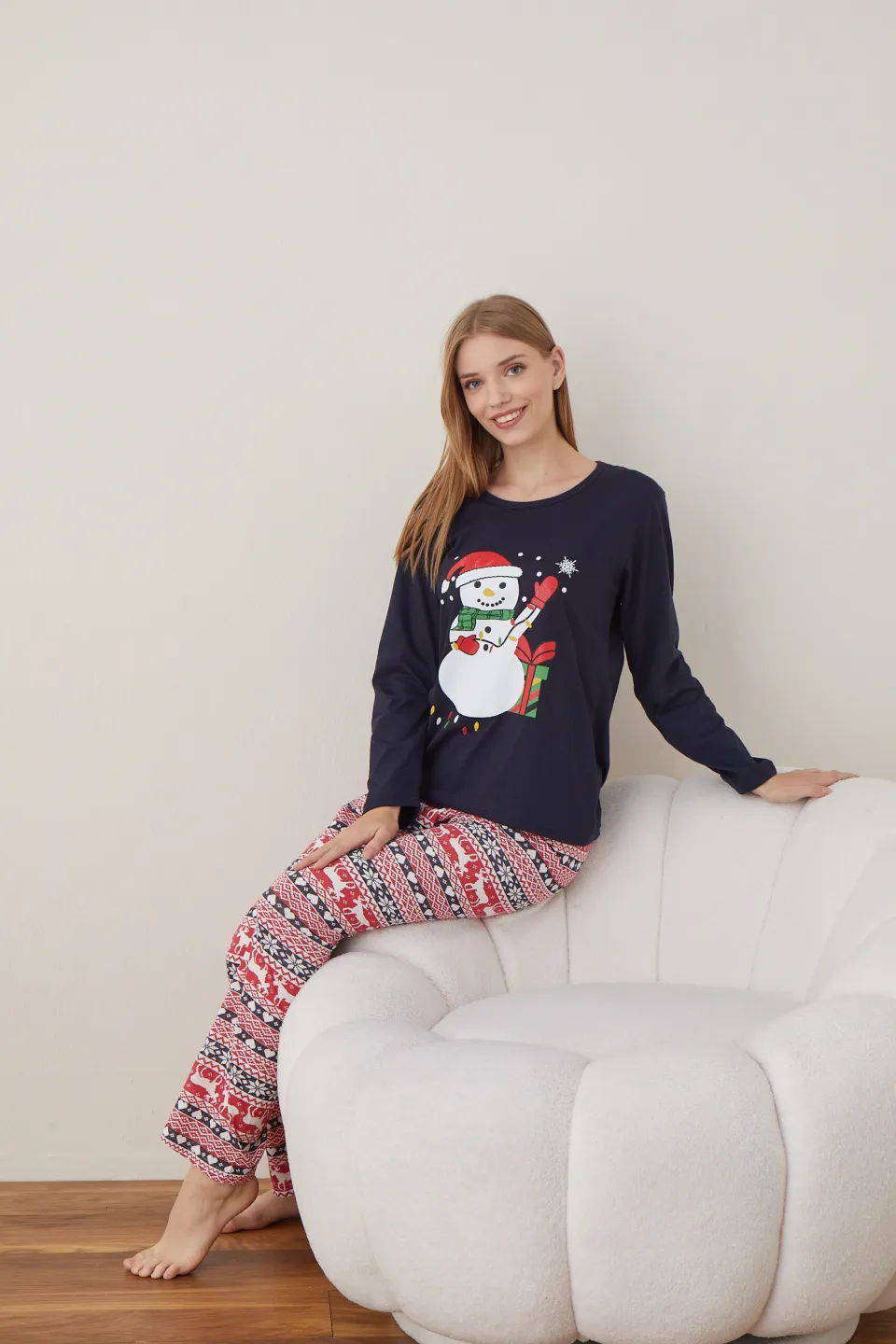 Pijama de Crăciun pentru damă, bluză bleumarin și pantaloni roșii, imprimeu „Om de Zăpadă” - 7