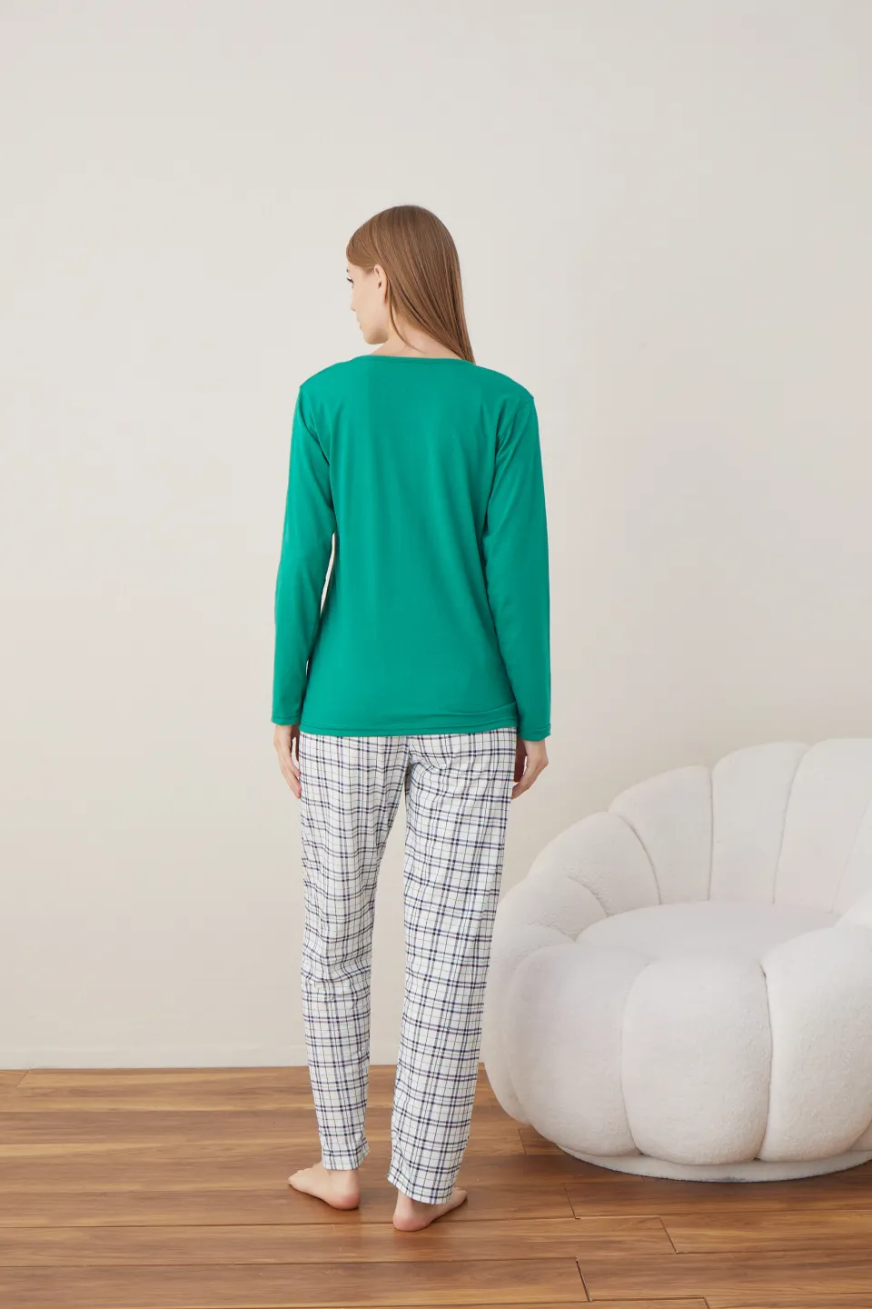 Pijama de Crăciun pentru damă, bluză verde și pantaloni albi în carouri, imprimeu „Oh Deer” - 4