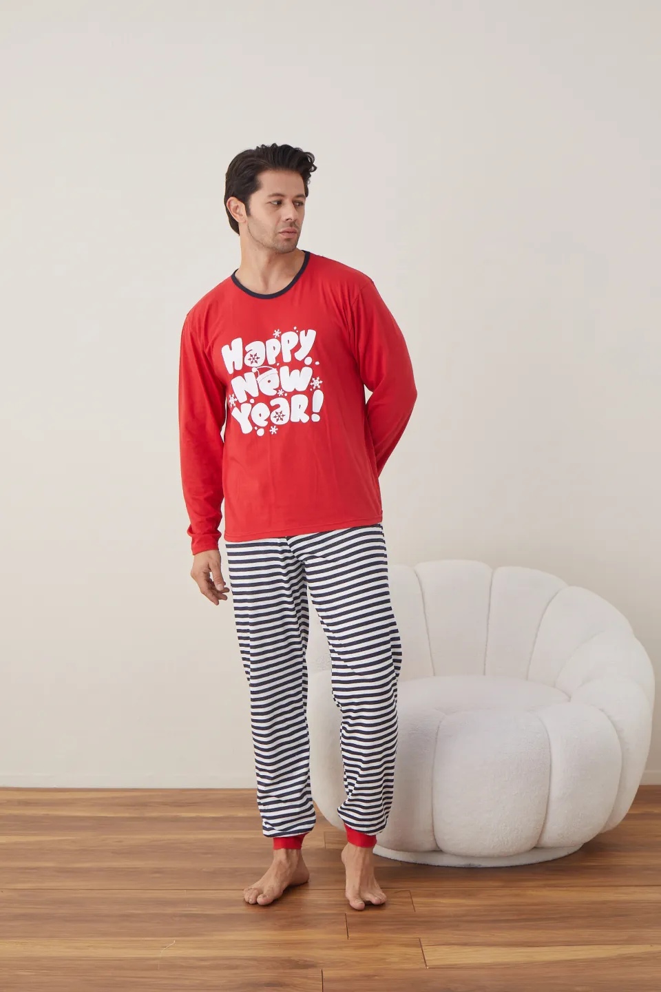 Pijama de Crăciun pentru bărbați, bluză roșie și pantaloni cu dungi alb-negru, imprimeu „Happy New Year” - 2