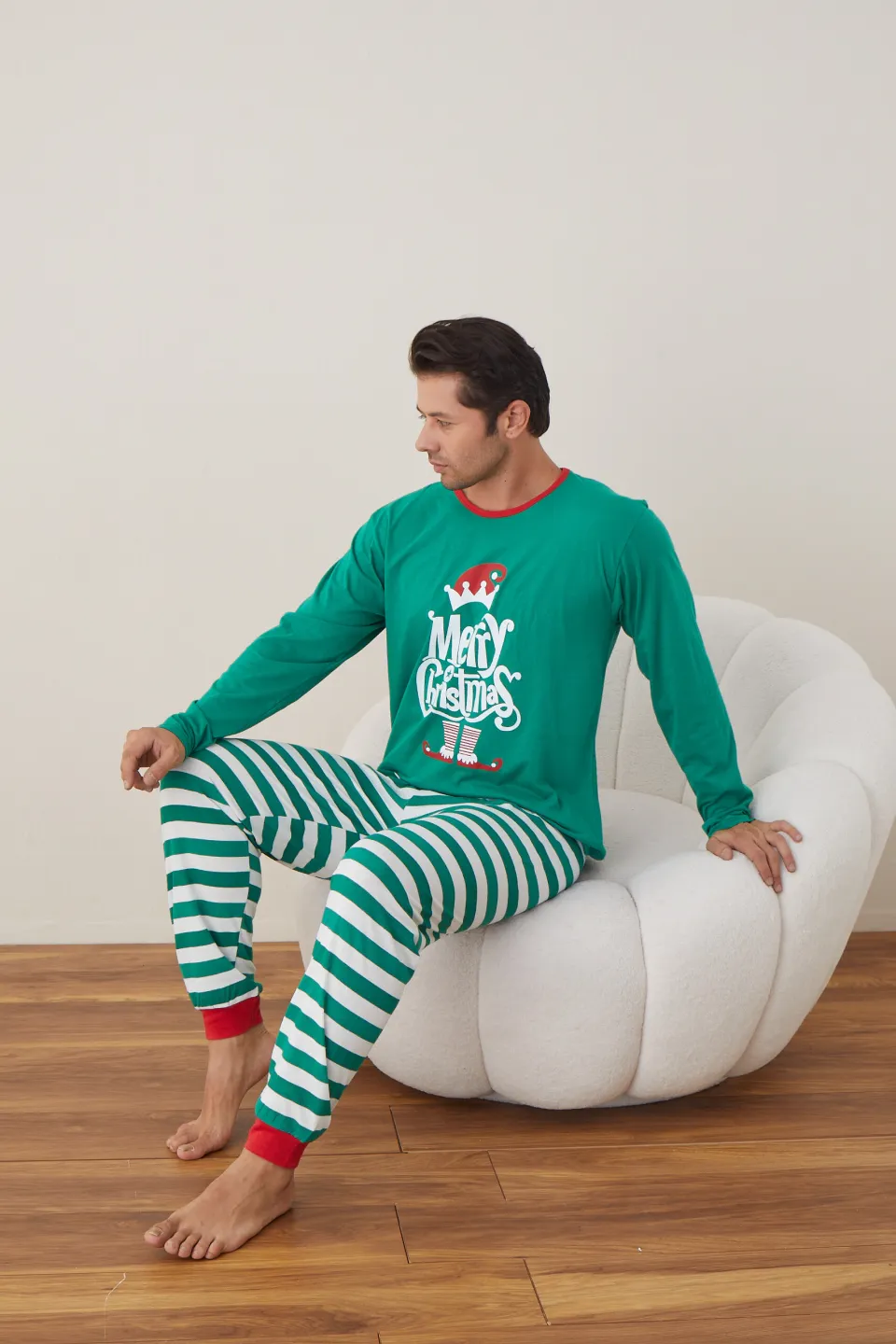 Pijama de Crăciun pentru bărbați, bluză verde și pantaloni cu dungi verde-alb, imprimeu „Merry Christmas” - 6