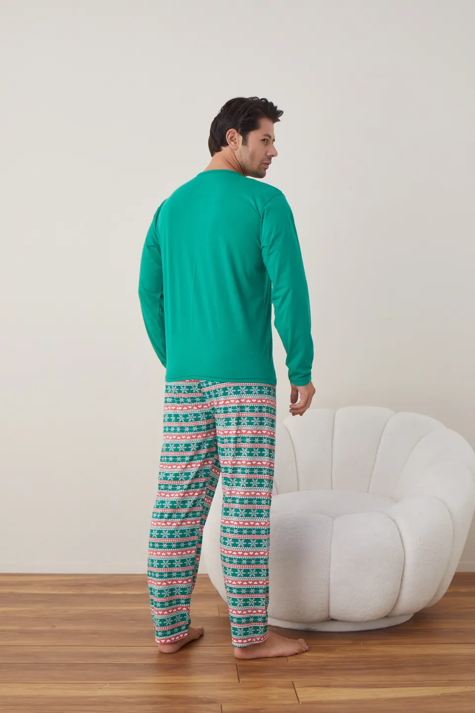 Pijama de Crăciun pentru bărbați, bluză verde și pantaloni verzi cu roșu, imprimeu „Santa She Did It” - 4