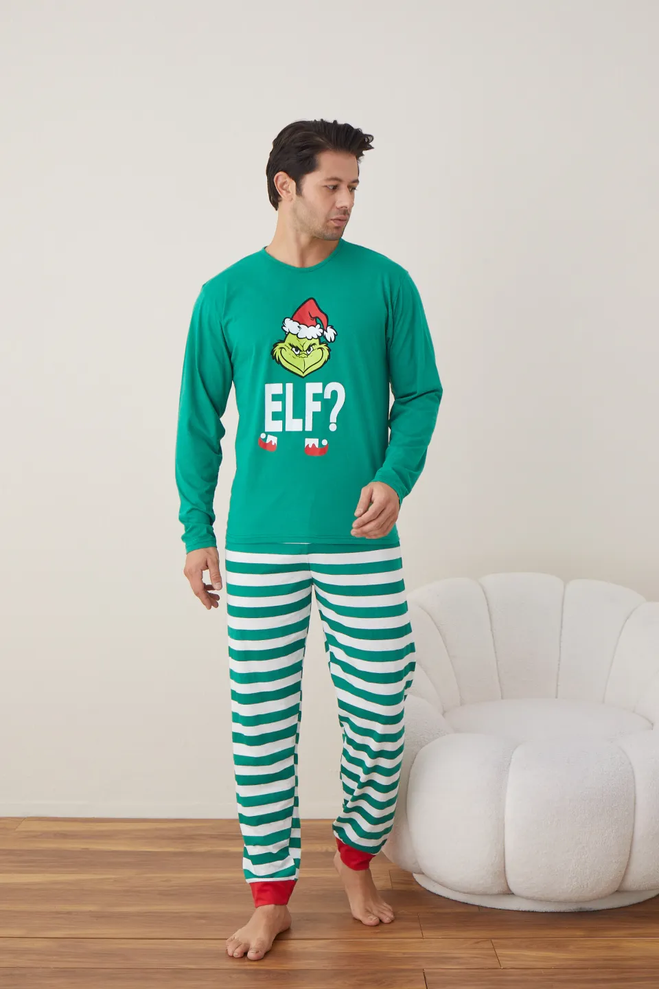 Pijama de Crăciun pentru bărbați, bluză verde și pantaloni dungi alb-verde, imprimeu „Grinch” - 2