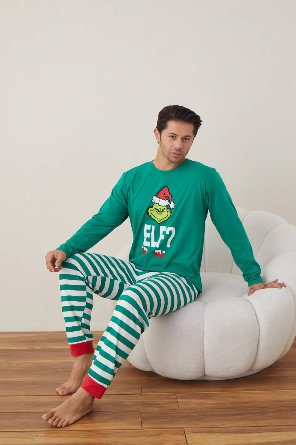 Pijama de Crăciun pentru bărbați, bluză verde și pantaloni dungi alb-verde, imprimeu „Grinch” - 4