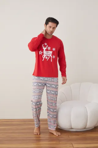 Pijama de Crăciun pentru bărbați, bluză roșie și pantaloni colorați, imprimeu ren hover