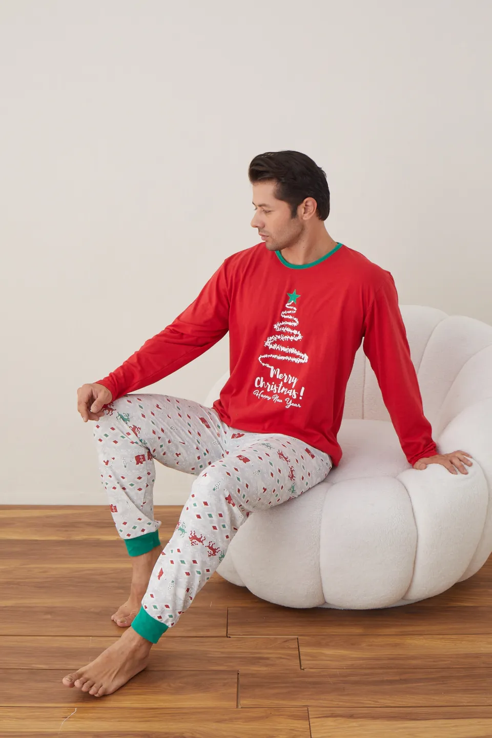 Pijama de Crăciun pentru bărbați, bluză roșie și pantaloni gri, imprimeu brad „Merry Christmas” - 6