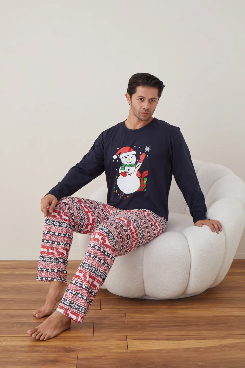 Pijama de Crăciun pentru bărbați, bluză bleumarin și pantaloni roșii, imprimeu „Om de Zăpadă” - 4