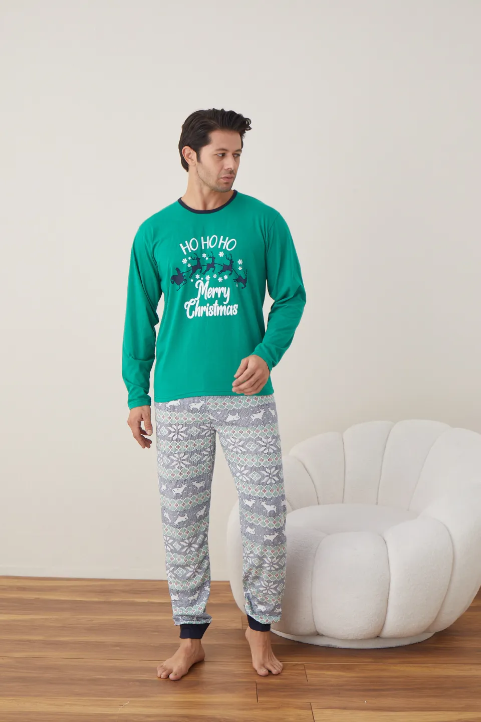Pijama de Crăciun pentru bărbați, bluză verde și pantaloni colorați, imprimeu „Ho Ho Ho” - 2