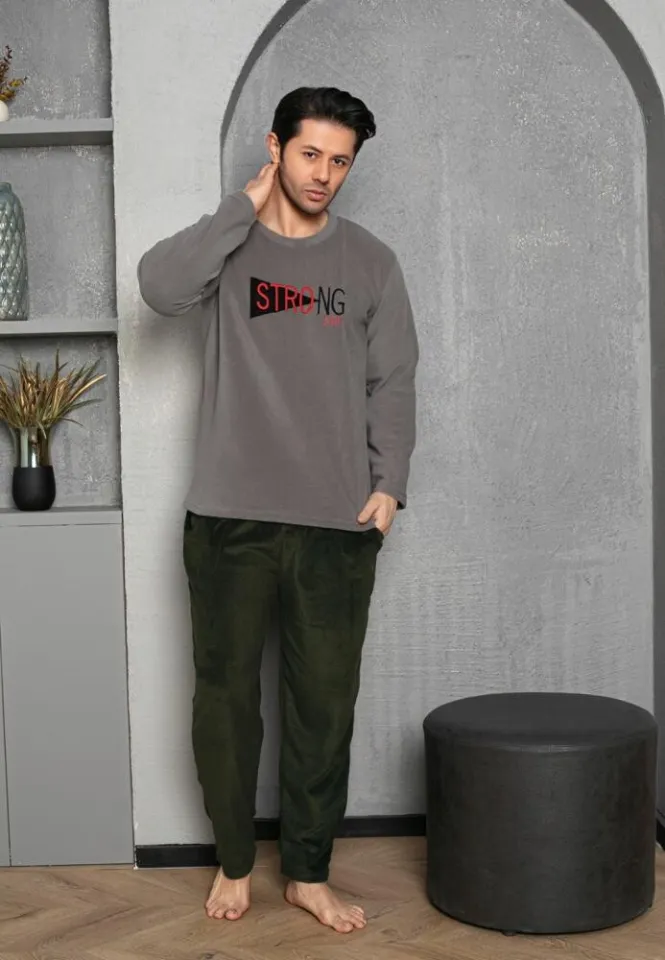 Pijama bărbați pentru sezonul rece gri deschis & negru „STRONG STAY” – material polar