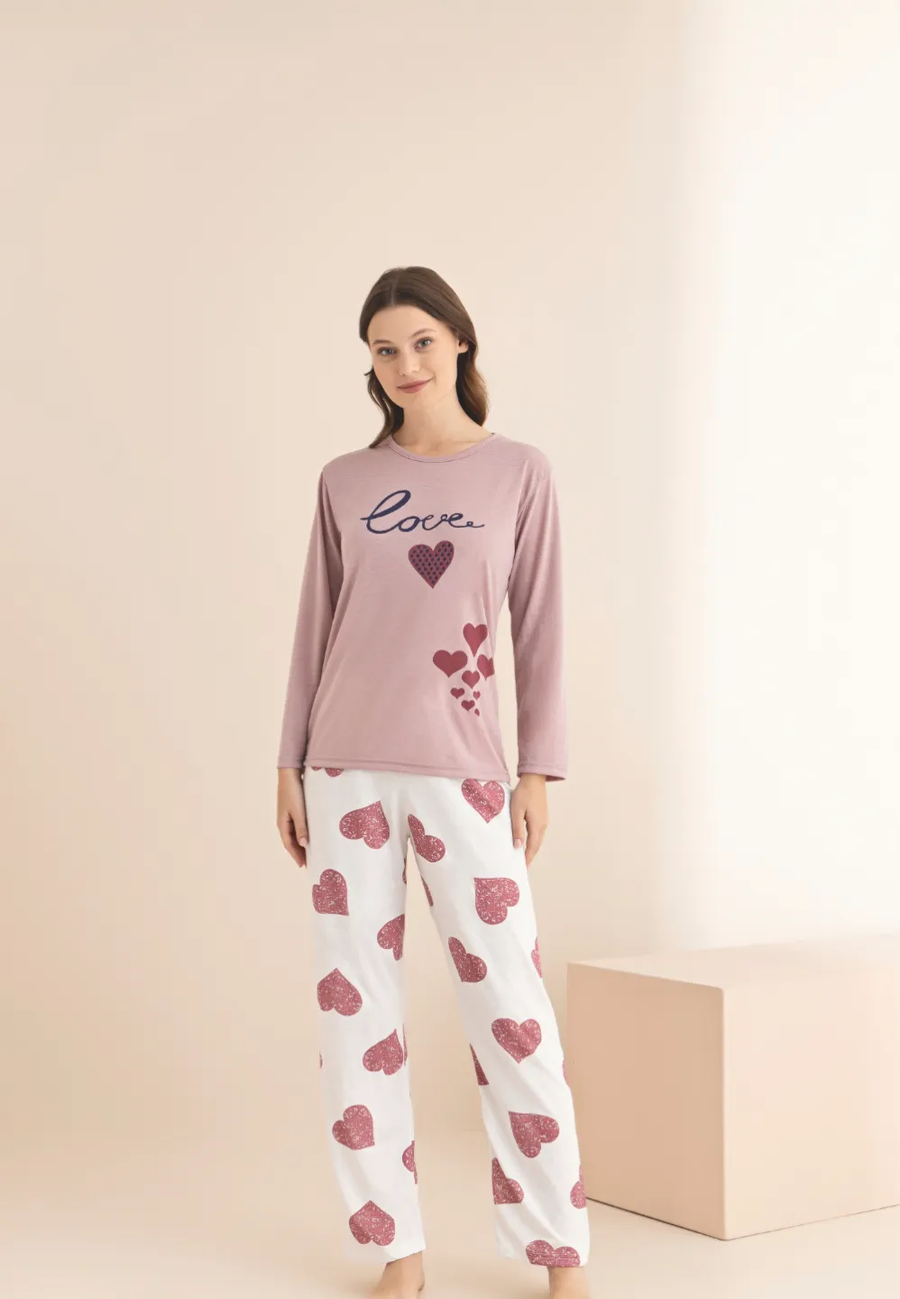 Pijama damă roz cu mânecă lungă și pantaloni lungi, imprimeu „Love You More” - 2