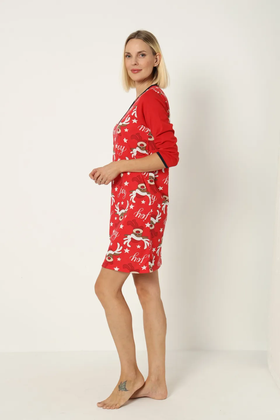 Cămașă de noapte de Crăciun, roșie, cu imprimeu cu reni, model2 - 3