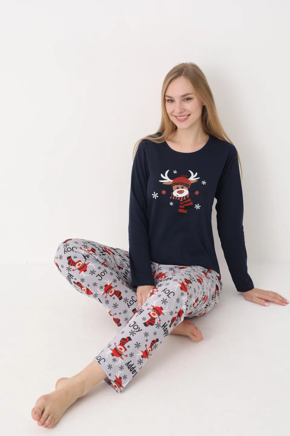 Pijama Crăciun Damă – Bluză Bleumarin & Pantaloni Gri cu Imprimeu Ren - 2