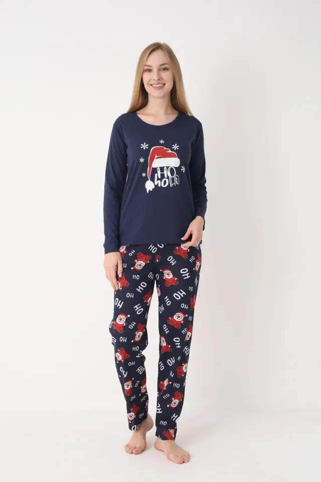 Pijama Crăciun Damă – Bluză & Pantaloni Bleumarin cu Imprimeu „HO HO HO”