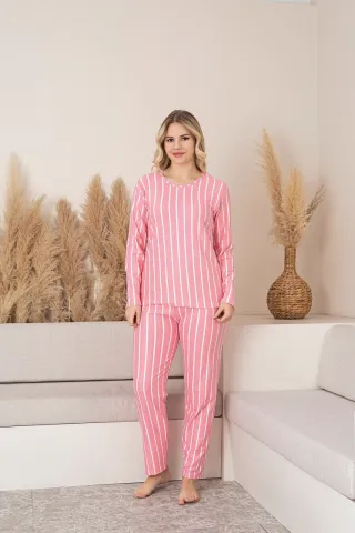 Pijama Damă Roz cu Dungi Albe – Mâneci și Pantaloni Lungi, Material Moale