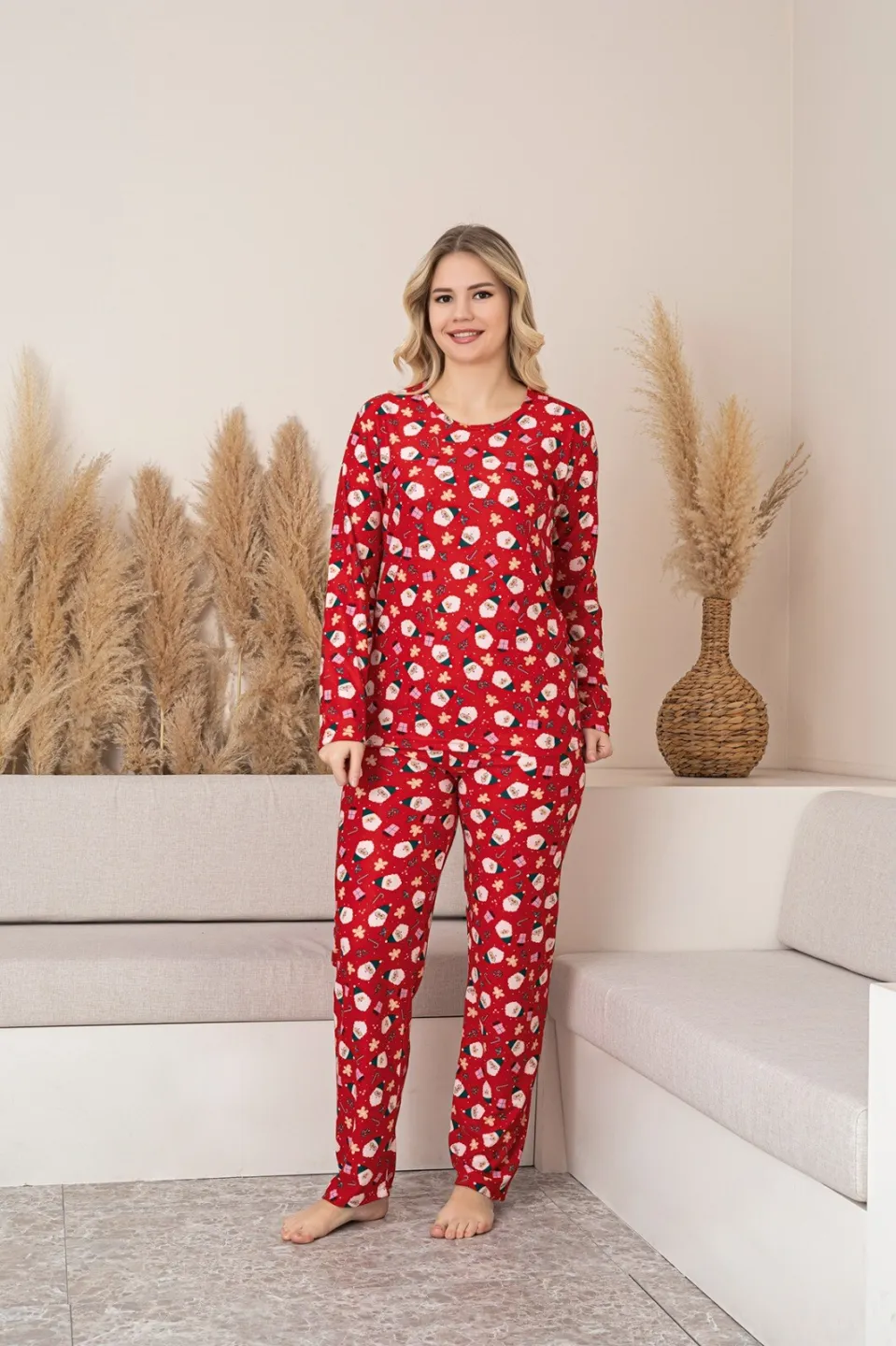 Pijama Damă Roșie cu Imprimeu Festiv de Crăciun – Mâneci și Pantaloni Lungi - 1