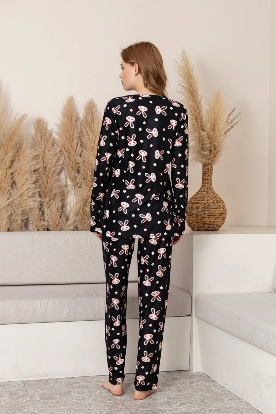 Pijama Damă Neagră cu Imprimeu Iepuraș – Mâneci și Pantaloni Lungi - 2
