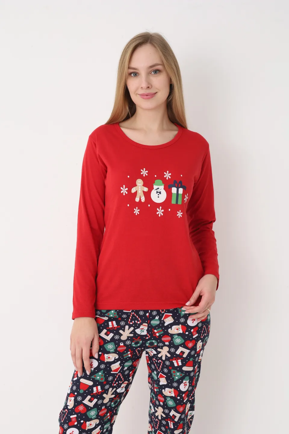 Pijama Crăciun Dama – Bluza Roșie cu Turtă Dulce & Pantaloni Bleumarin - 2