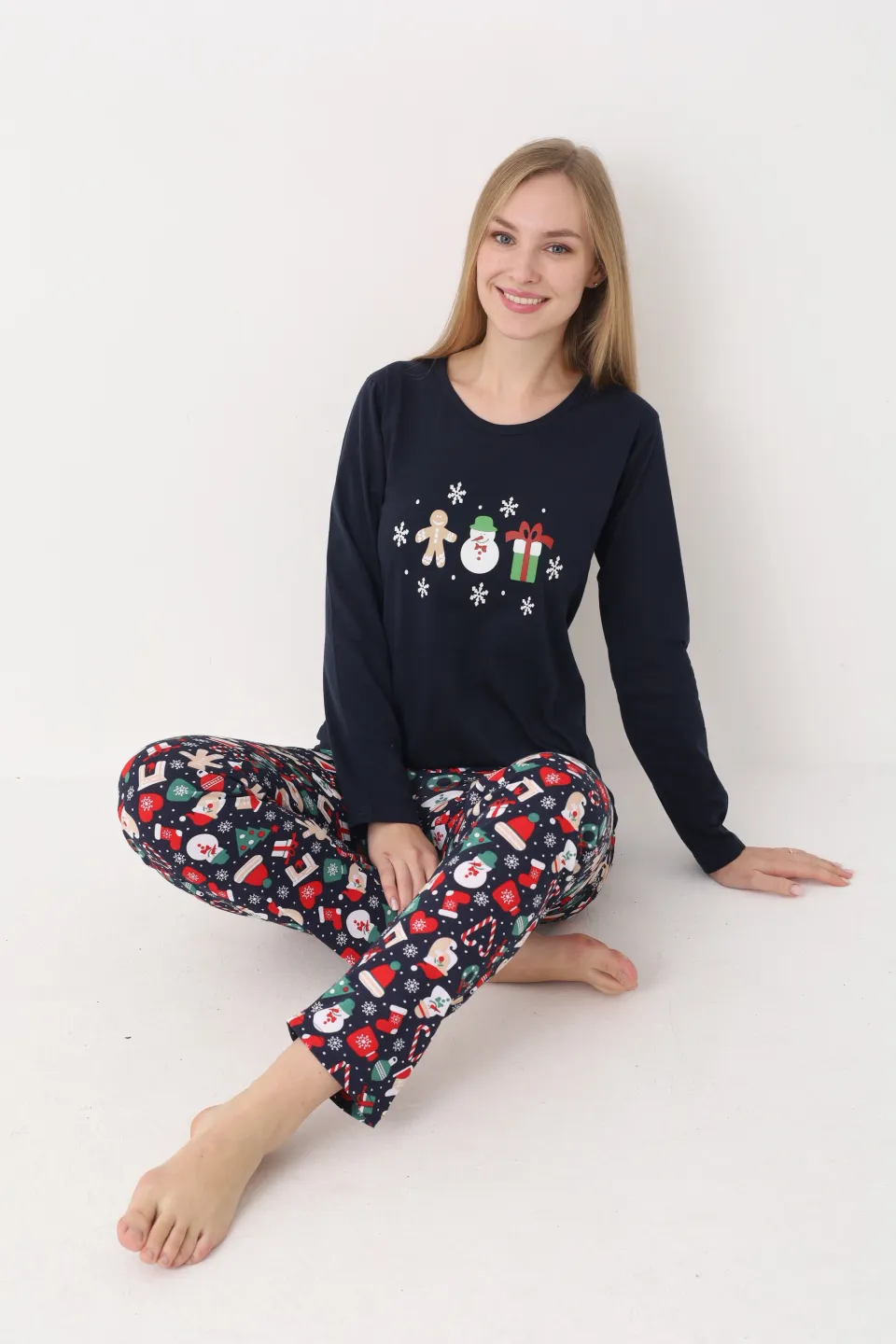 Pijama Crăciun Dama – Bluza Bleumarin cu Turtă Dulce & Pantaloni Bleumarin - 2