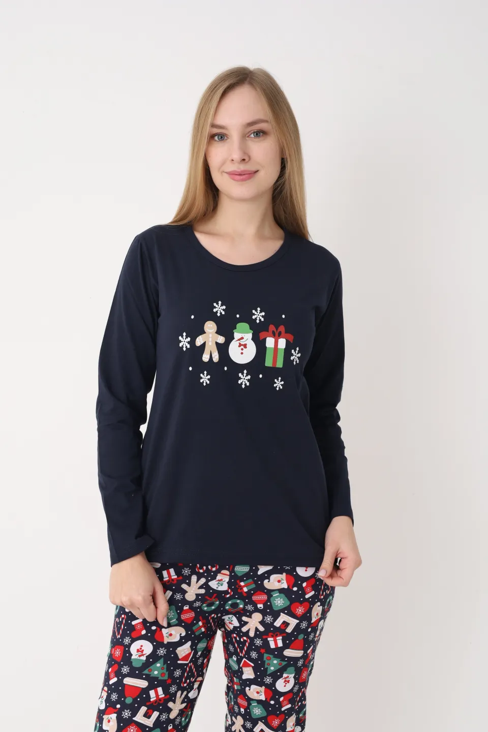 Pijama Crăciun Dama – Bluza Bleumarin cu Turtă Dulce & Pantaloni Bleumarin - 5