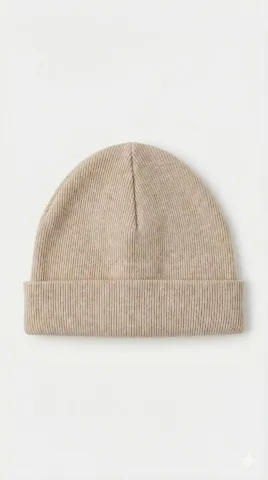 Căciuliță bej pentru copii, raiată și dublată