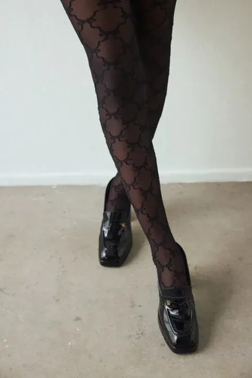 Dres Penti damă Scarlet Ribbon 30 DEN, negru, cu model fundițe - 2