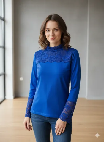 Maletă damă culoare albastru cu dantelă la gât și mâneci