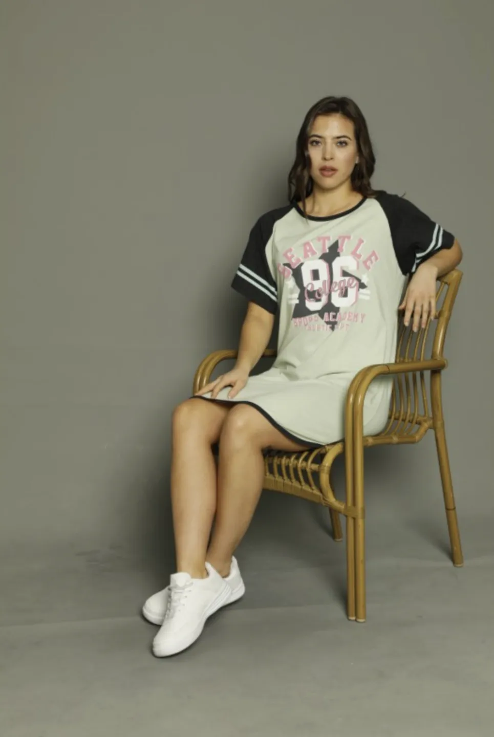 Rochie casual damă cu mânecă scurtă, până la genunchi, imprimeu 96 College, verde - 2