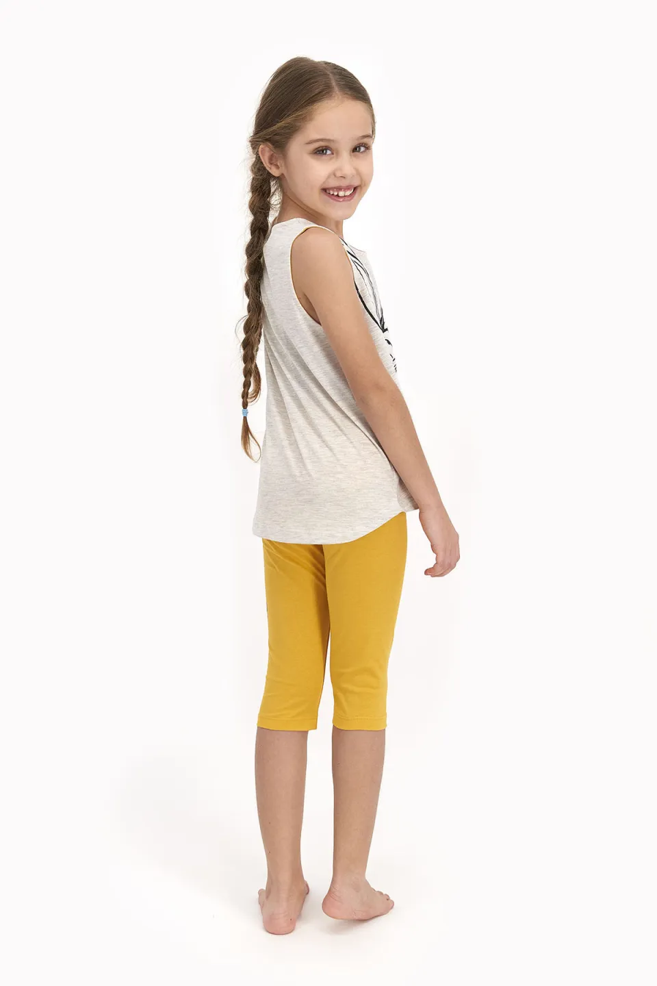 Pijama copii cu maiou si pantaloni trei sferturi, imprimeu Looney Tunes, galben - 2