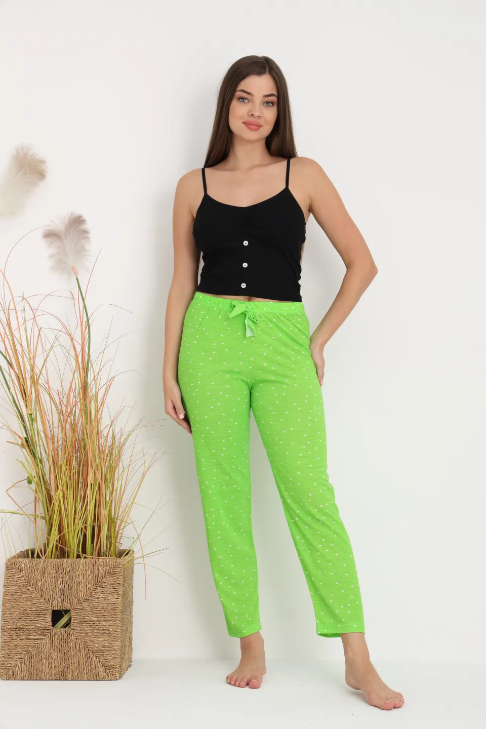 Pantaloni de pijama damă verde aprins cu puncte albe, croială lejeră, bumbac &amp; poliester - 5