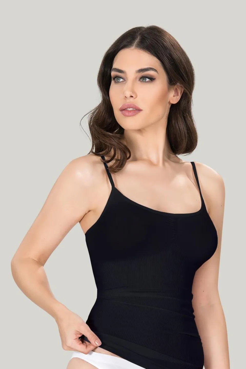 Maiou dama modelator in talie cu bretele subtiri, material moale, culoare negru - 2