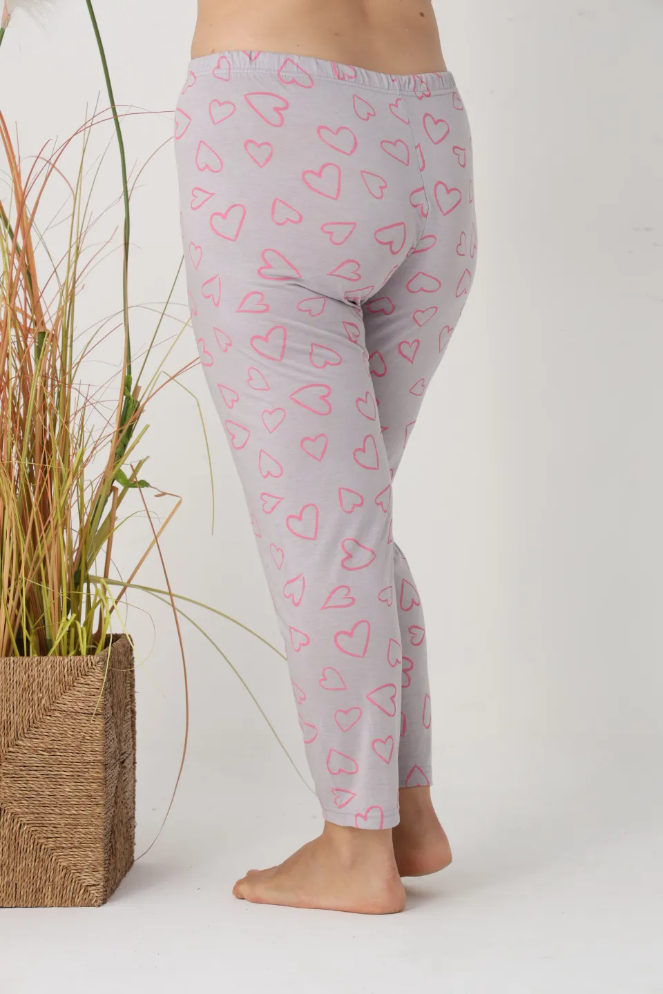 Pantaloni de pijama damă Big Size, gri cu inimioare roz, 85% vâscoză, 15% poliester - 5