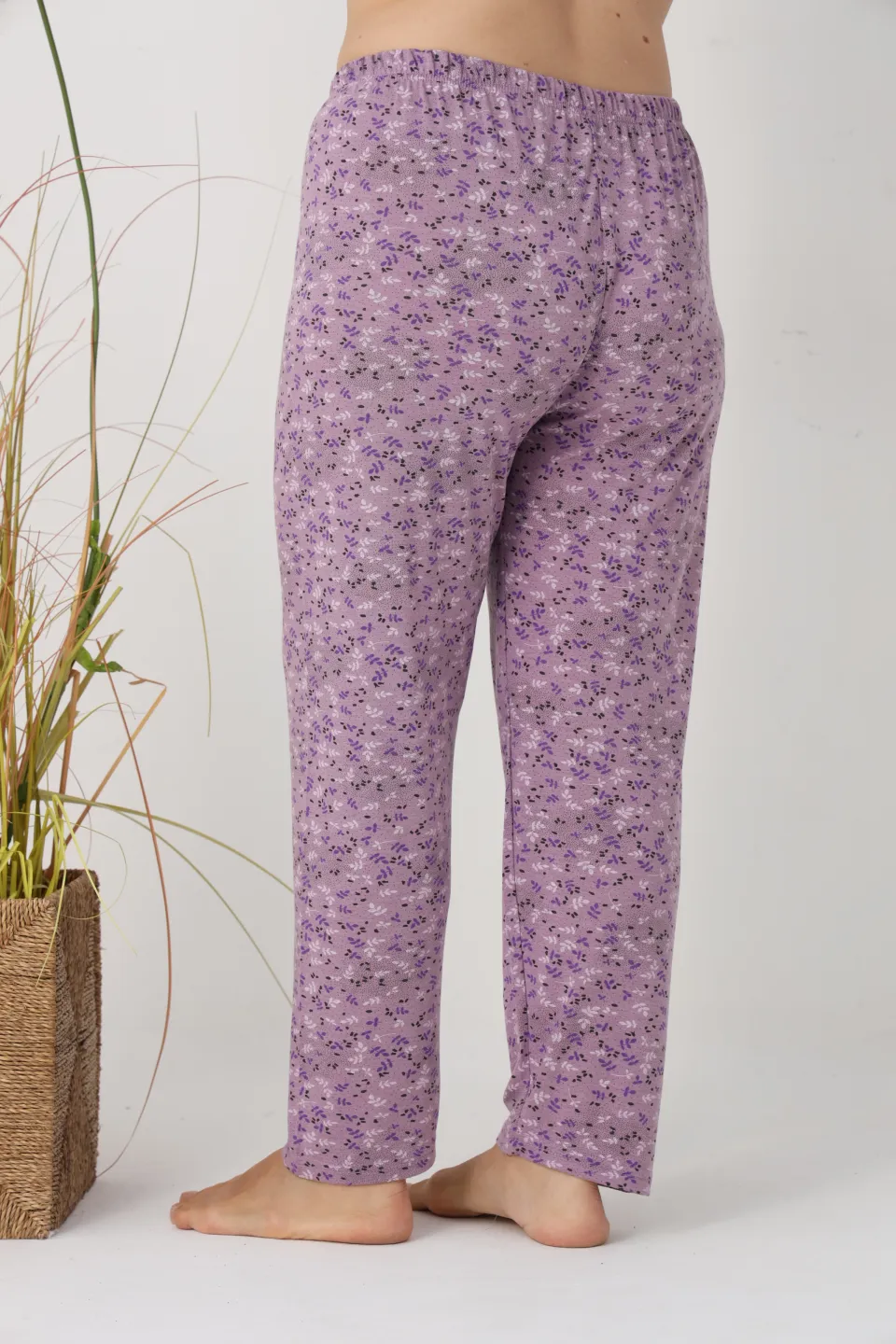 Pantaloni de pijama damă Big Size, mov cu flori multicolore, 85% vâscoză, 15% poliester - 4