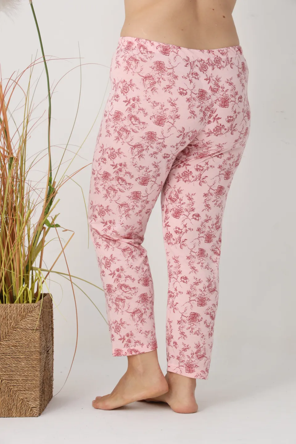 Pantaloni de pijama damă Big Size, roz cu flori, 85% vâscoză, 15% poliester - 4