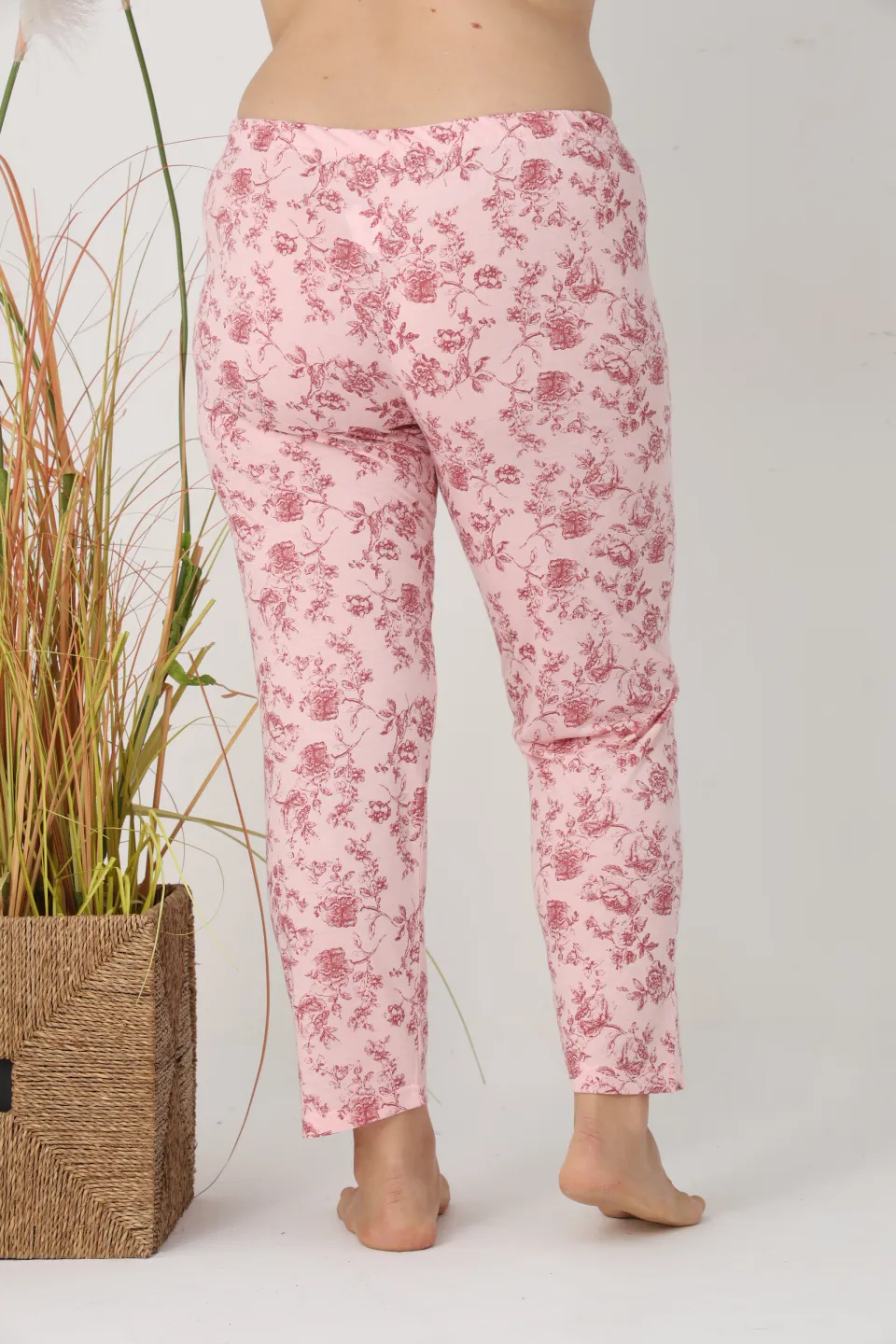 Pantaloni de pijama damă Big Size, roz cu flori, 85% vâscoză, 15% poliester - 5