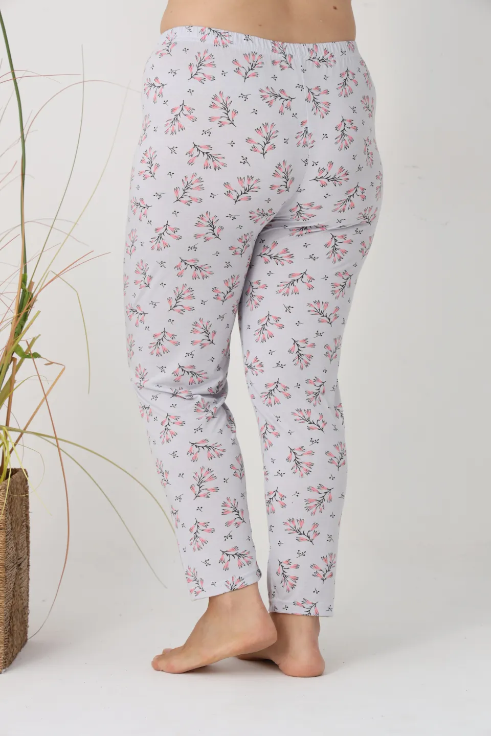 Pantaloni de pijama damă Big Size, turcoaz cu flori roz, 85% vâscoză, 15% poliester - 4