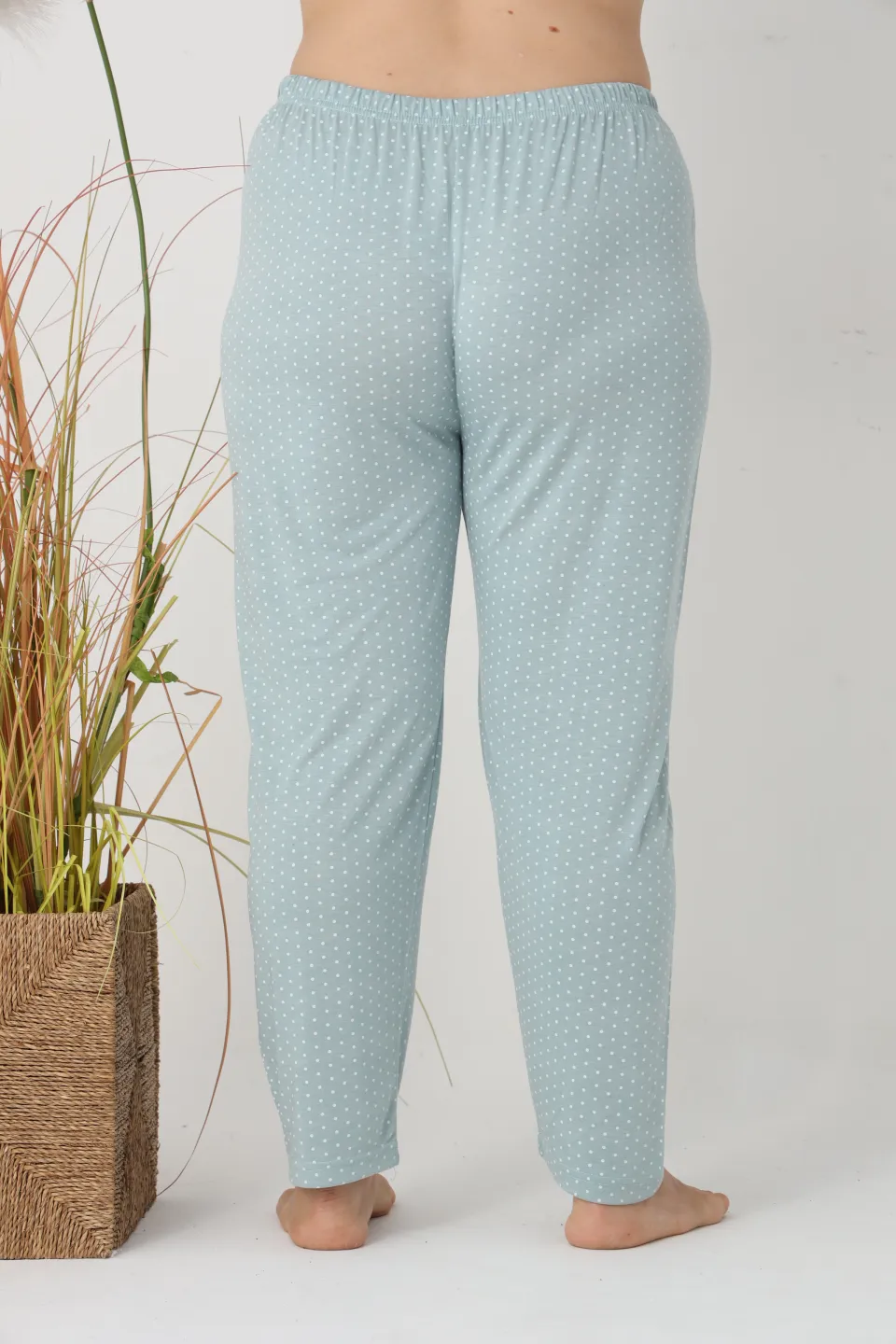 Pantaloni de pijama damă Big Size, verde cu puncte albe, 85% vâscoză, 15% poliester - 4