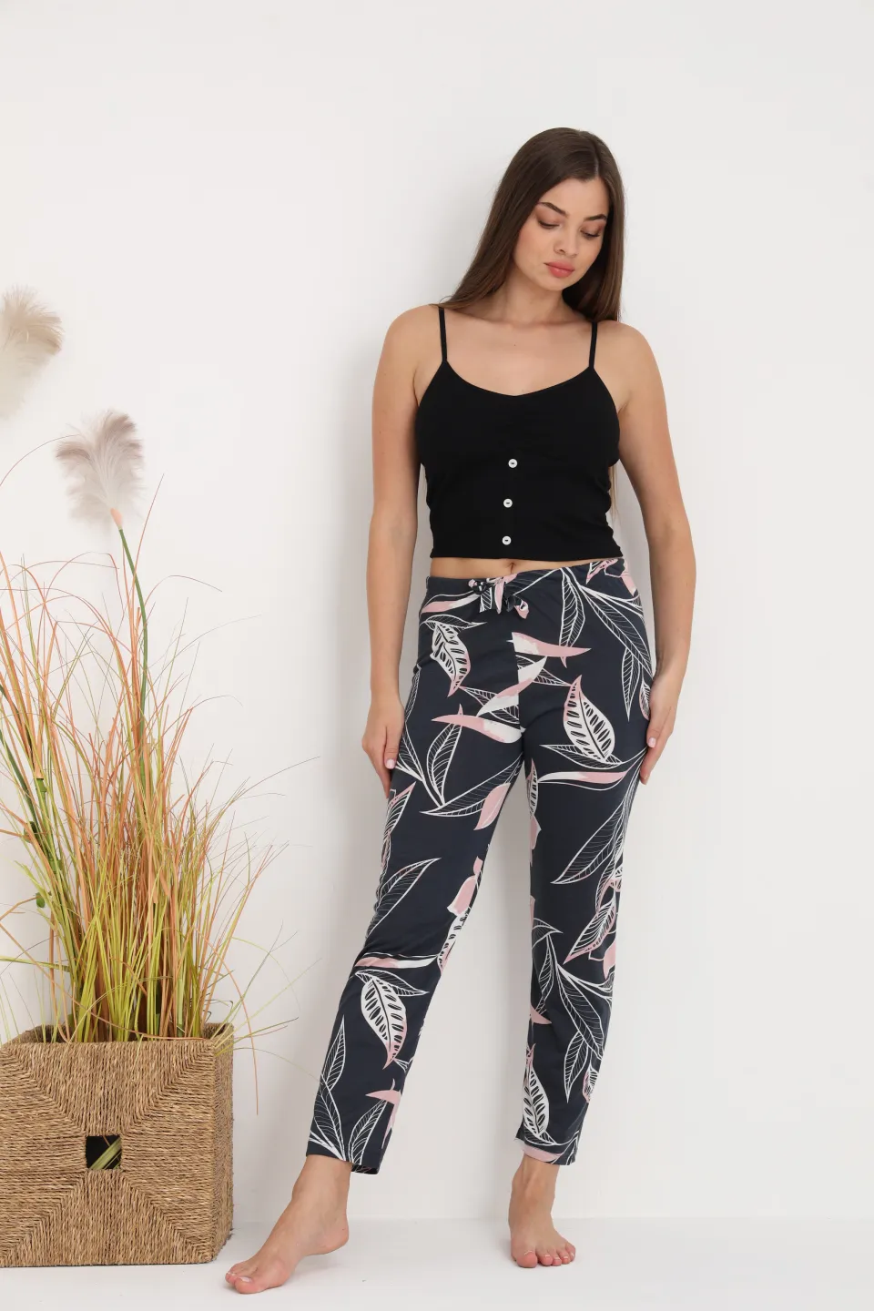 Pantaloni de pijama damă negri cu flori roz, croială lejeră, bumbac &amp; poliester - 3