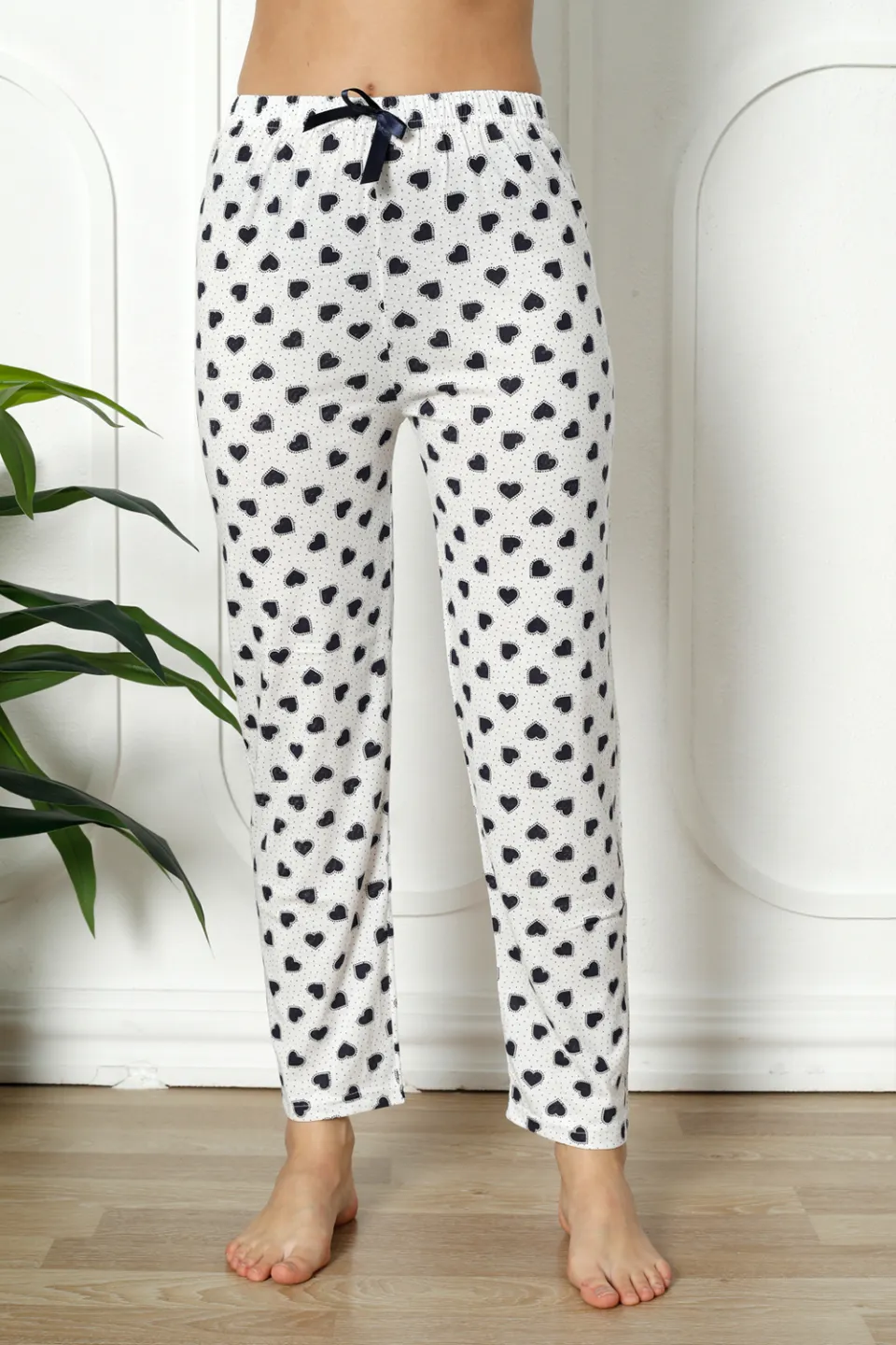 Pantaloni de pijama damă din bumbac cu inimioare negru - 1