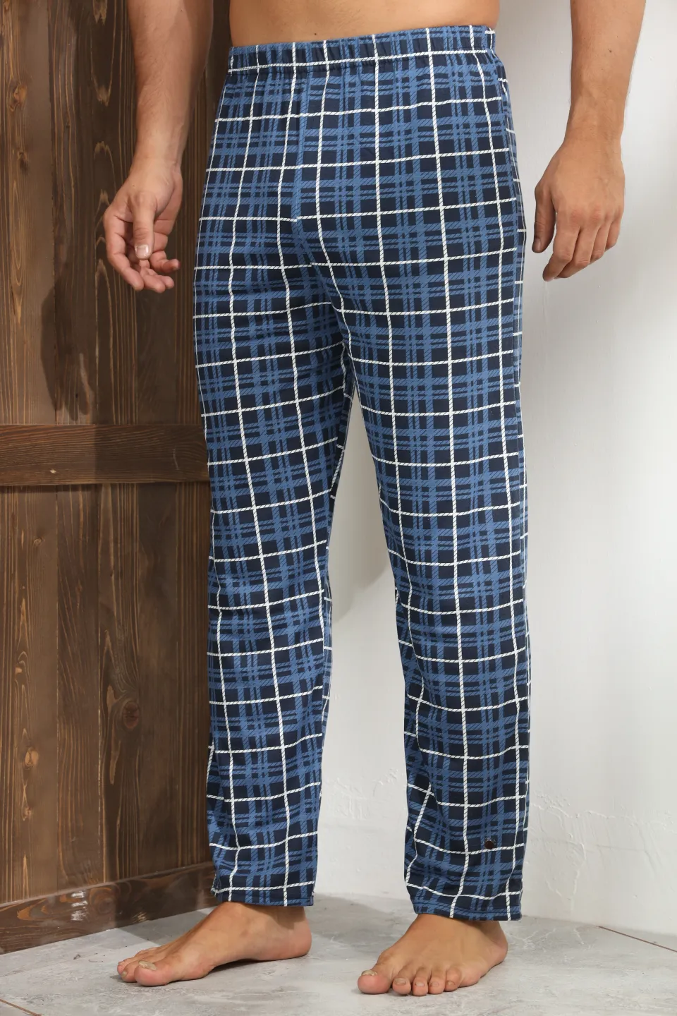 Pantaloni pijama bărbați bleumarin cu carouri albe și pătrățele negre – croială lejeră - 1