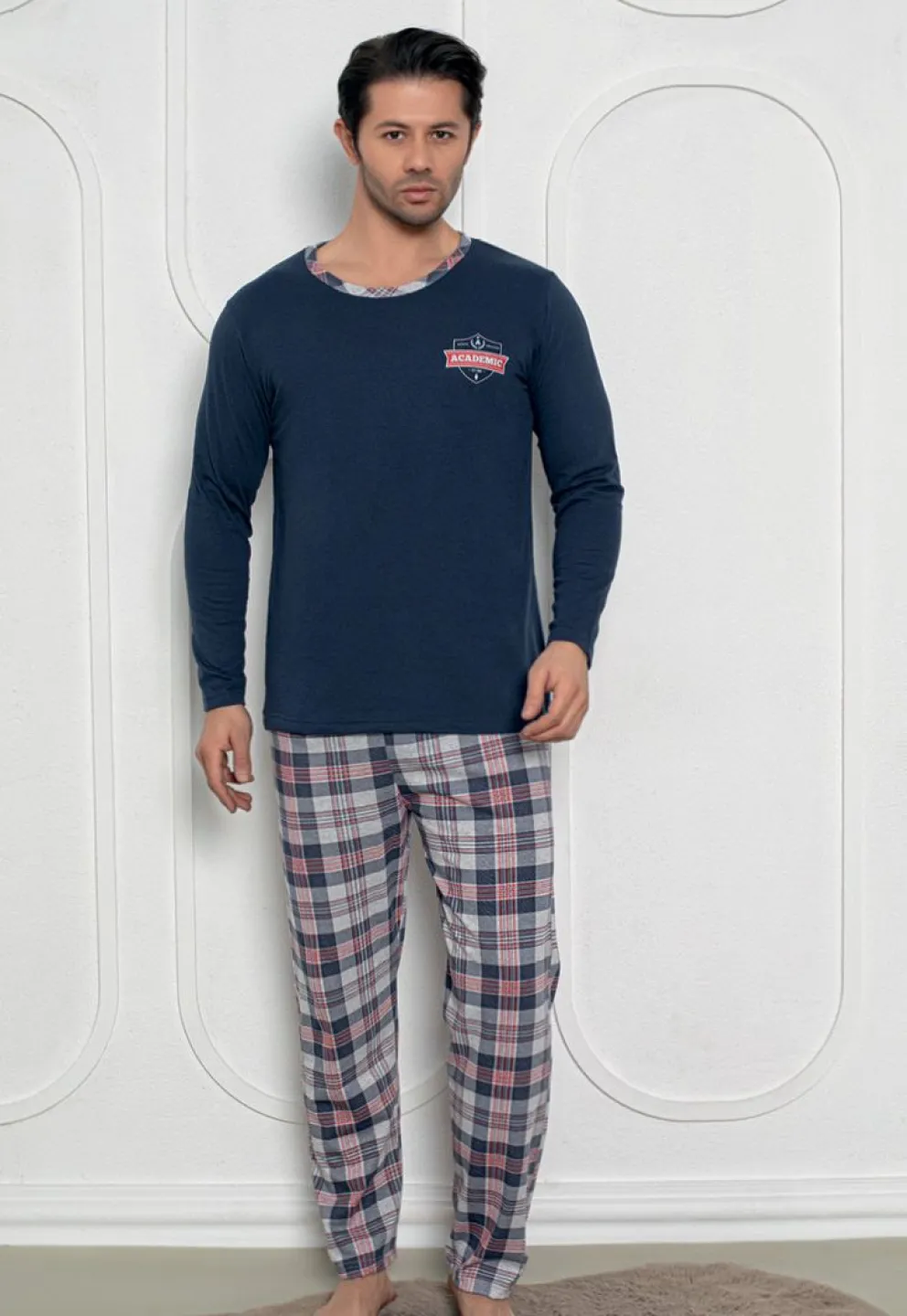 Pijama Bărbat , Mâneci Lungi și Pantaloni Lungi Asortați, Imprimeu ,,Acadamic'', Bleumarin - 1