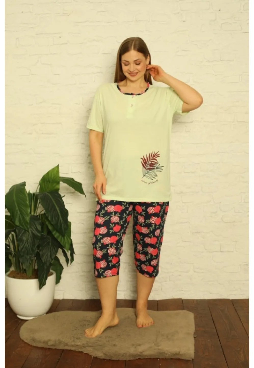 Pijama dama din bumbac, imprimeu ,,Sense Of Beauty'', maneca scurta si pantaloni 3/4, verde - 2