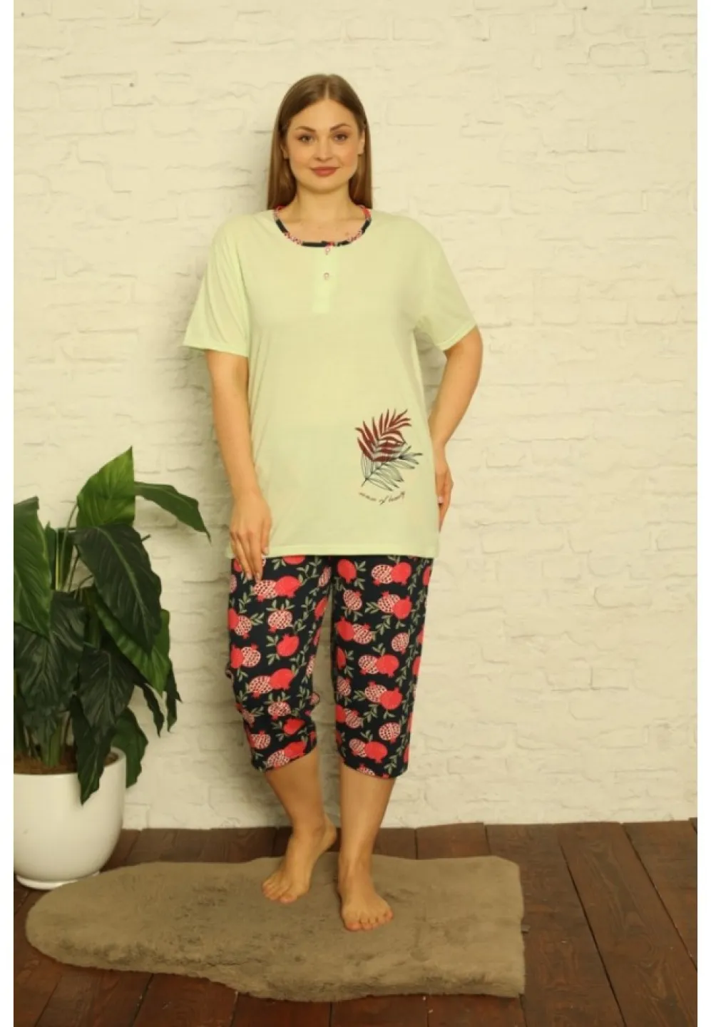 Pijama dama din bumbac, imprimeu ,,Sense Of Beauty'', maneca scurta si pantaloni 3/4, verde - 1