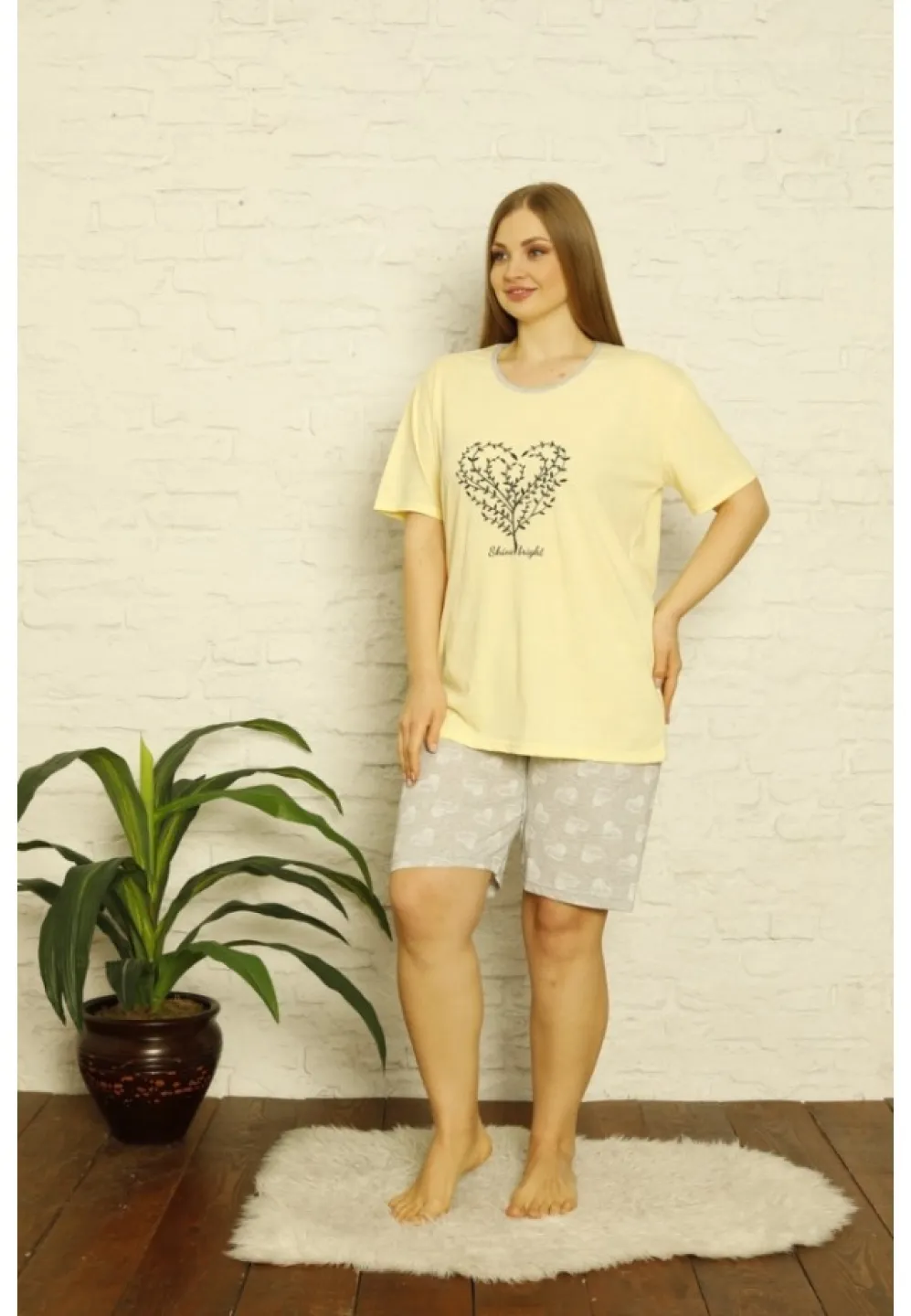 Pijama dama din bumbac, imprimeu ,,Shine Bright'', maneca scurta si pantaloni scurti, galben - 2