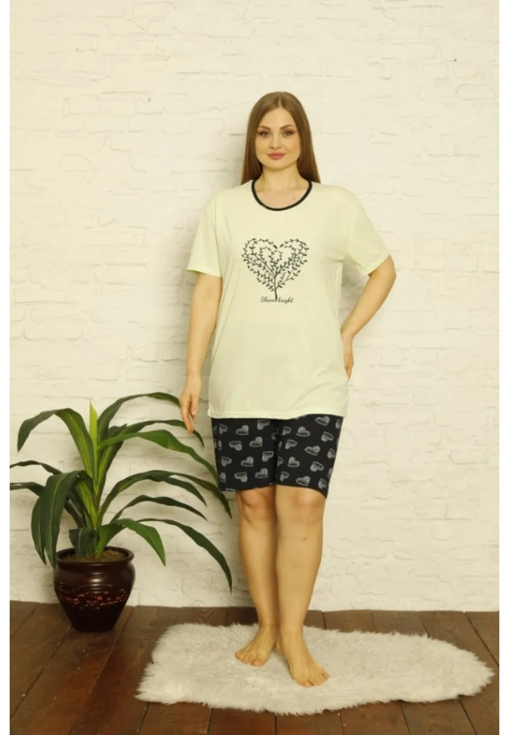 Pijama dama Big Size din bumbac, imprimeu ,,Shine Bright'', maneca scurta si pantaloni scurti, verde - 1