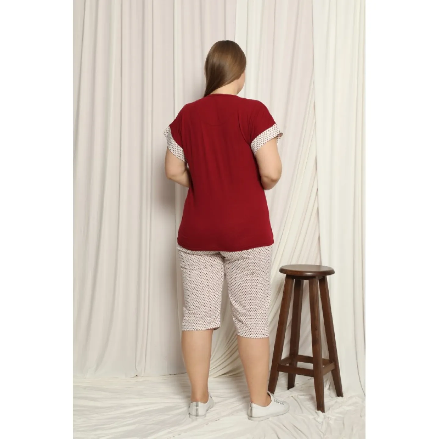 Pijama dama big size din bumbac, tricou visiniu cu imprimeu „Like A Star” și pantaloni 3/4 asortați - 3